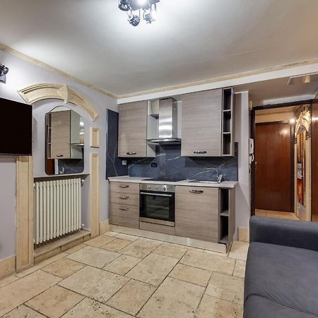 Lares Navona Apartment Рим Екстериор снимка